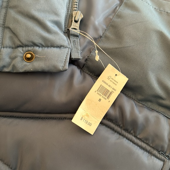 GAP Oversized Puffer Jacket NWT - Picture 8 of 9